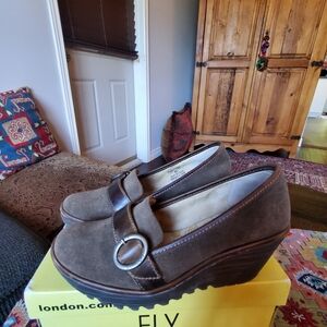 Fly London Women's Wedge Heel Loafer